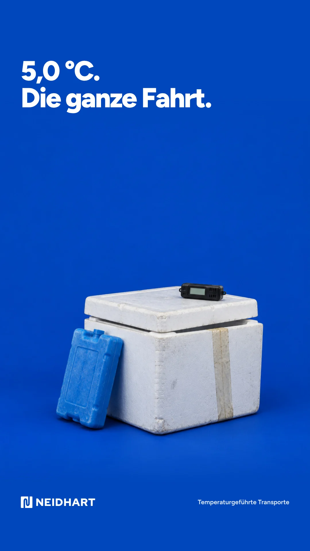 Story: 5,0 °C. Die ganze Fahrt. Styroporbox mit Datenlogger auf Blau